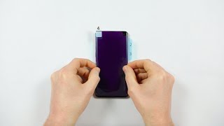 Applying a tech21 Impact Shield Anti-Glare for Samsung Galaxy S10