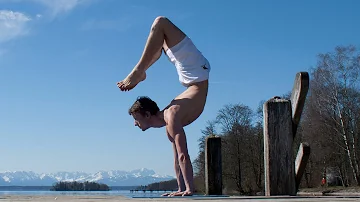 Ashtanga Vinyasa Yoga Demo