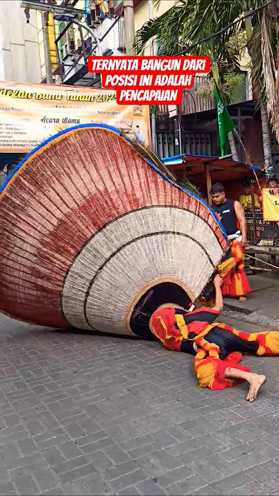 For reog dancers, this is an achievement #reog #indonesianculture #culture #earthcharity