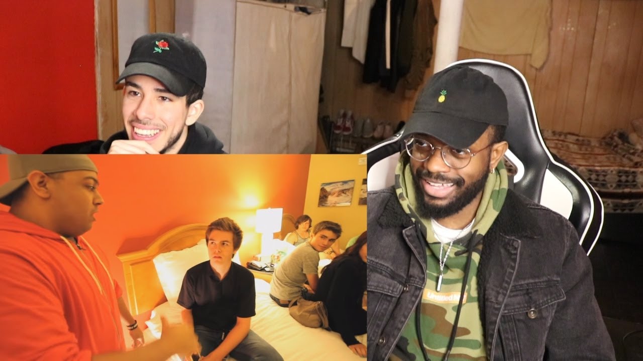 СТАРЫЙ, НО ВСЕ ЕЩЕ СМЕШНОЙ 😂😂 | Дэши: Захват, сценки 1-3 | REACION