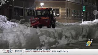 Crews continue clearing streets in Cedar Rapids