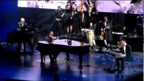 Lean on Me John Legend, Stevie Wonder, Bill Withers Rock and Roll Hall of Fame Induction 2015