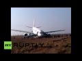 Турецкий самолет попал в аварию при посадке в Непале
