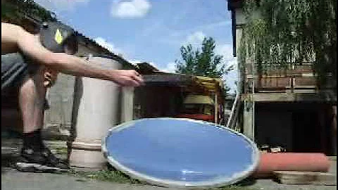 Parabolic mirror solar collector