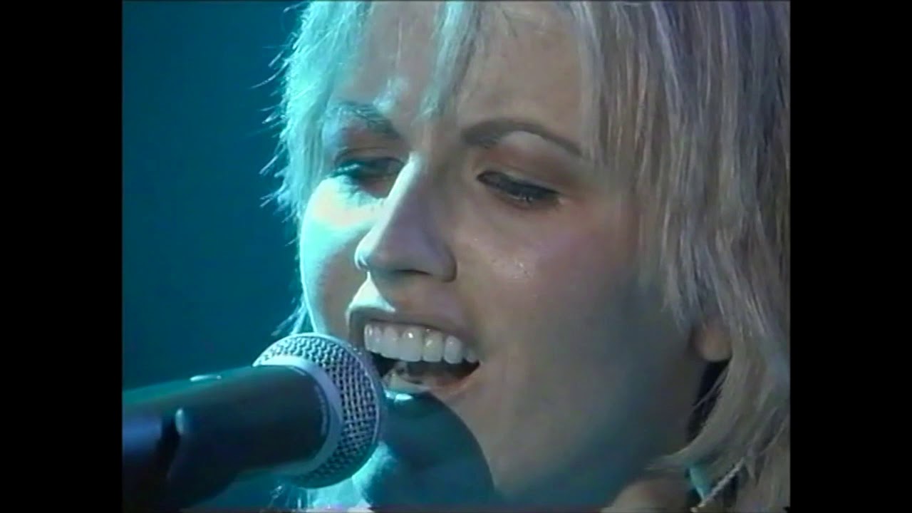 The Cranberries Live Paris 1999 HD - YouTube