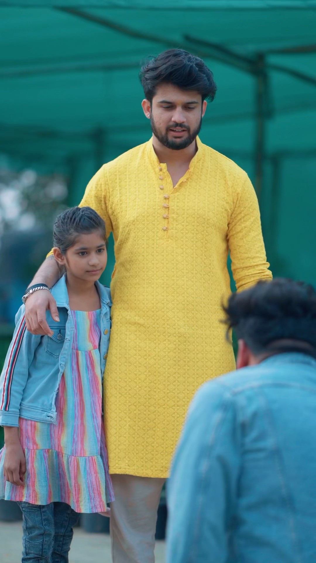 Beti ko gundo se bachaya??❤️ #familylovestory #unknownboyvarun #shorts