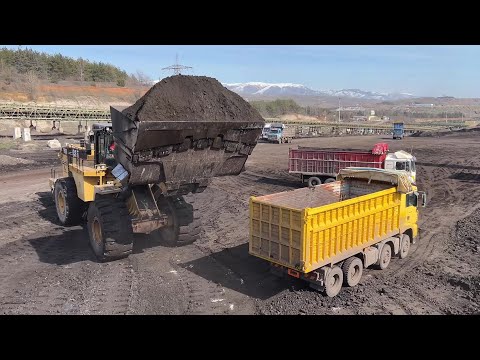Caterpillar 992G Wheel Loader Loading Coal On Trucks - Sotiriadis/Labrianidis Mining Works