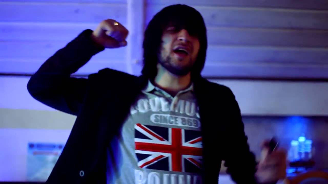 весенний снегопад эльбрус. эльбрус джанмирзоев мой сон. эльбрус джанмирзоев в клипе весенний снегопад. песня эльбрус джанмирзоев весенний снегопад. эльбрус джанмирзоев весенний снегопад.