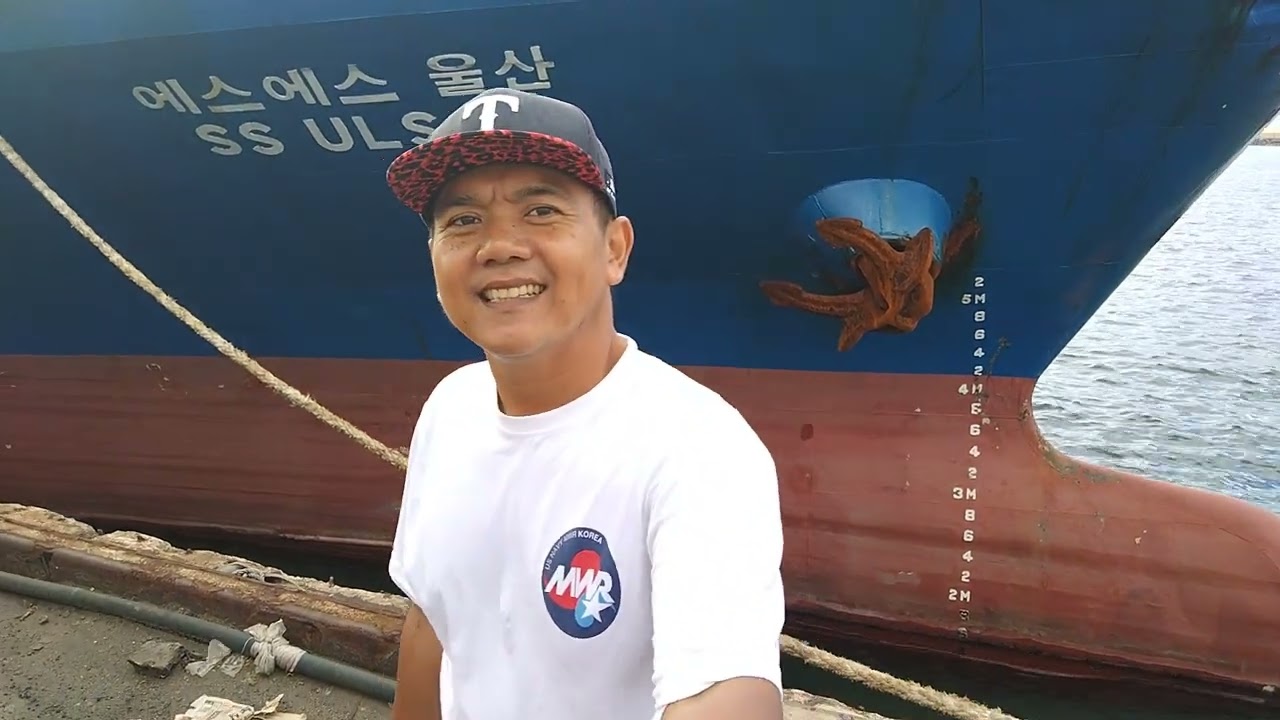 KAPAL KONTAINER SAYA SAAT INI MV.SS ULSAN PORT OF JEJU HALLIM KOREA SELATAN
