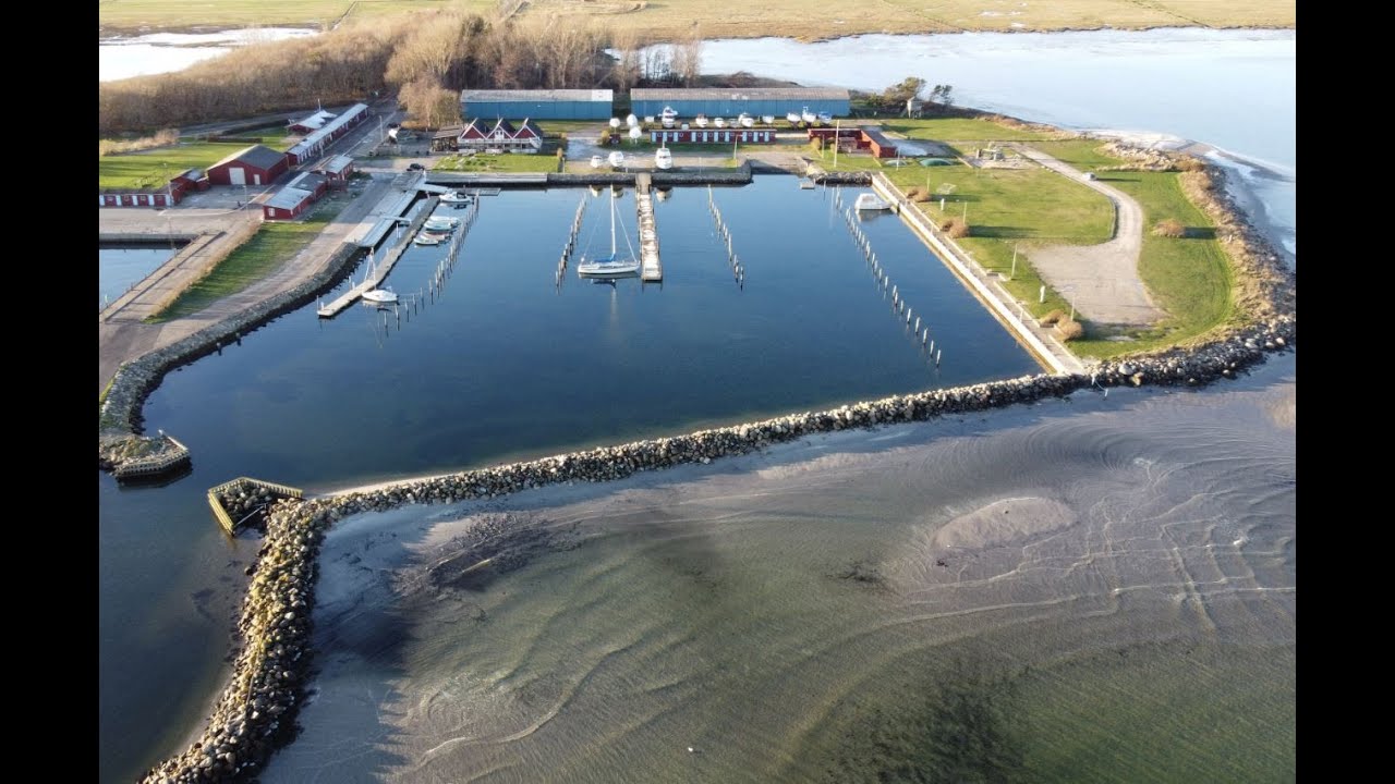 Aså lystbådehavn og Camperplads, november 2025