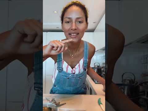 Bolo de Kiwi