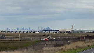 Spectacular Etihad 787 taking off at Melbourne Airport.