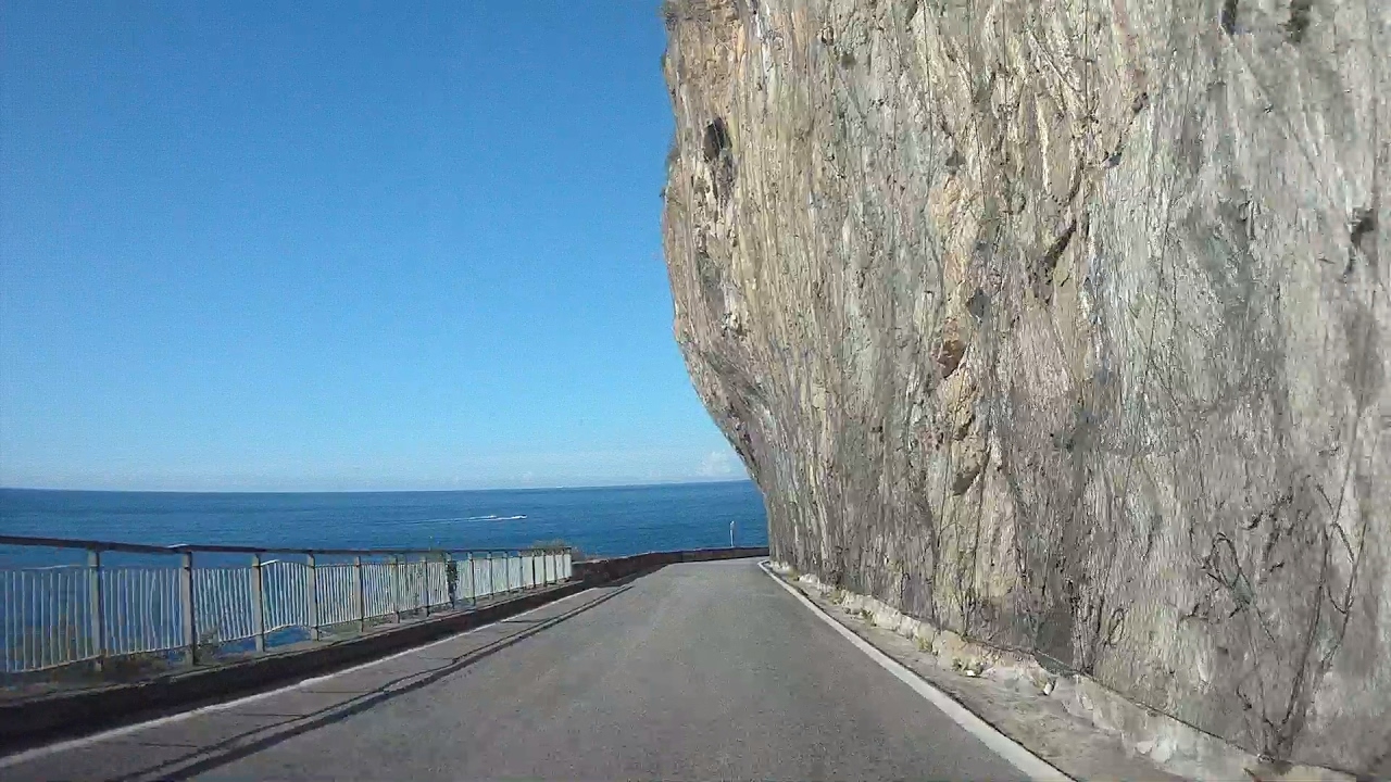 Italy: SS163 Amalfi - Meta (Amalfitana)