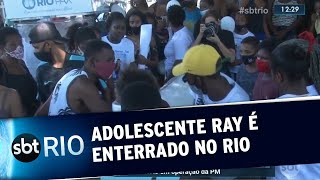 Dor e revolta no enterro do adolescente Ray
