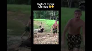 BIGFOOT PRANK On Kids! FUNNY!!! #shorts #bigfoot #prank BIGFOOT PRANK On Kids! FUNNY!!! #shorts #bigfoot #prank