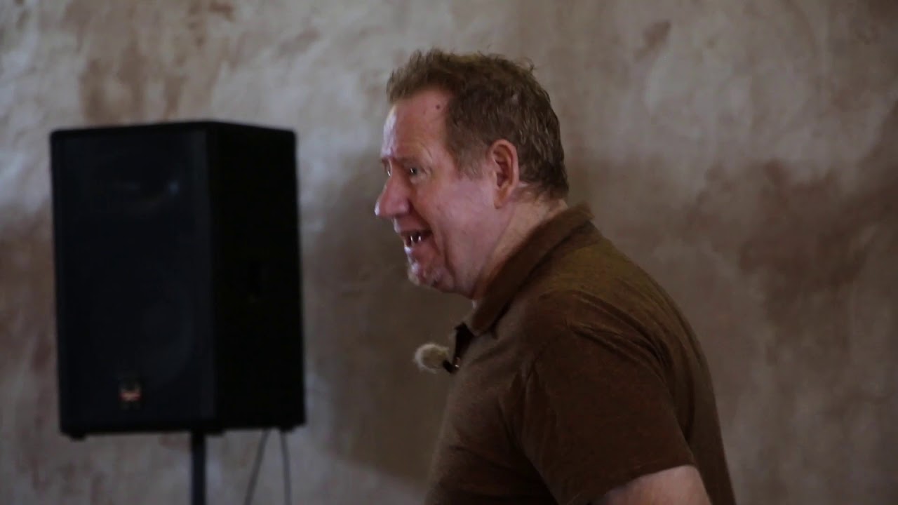 SCHOOL OF FIRE / Lesing 37 / duiweluitdrywing 8 - Rooies Strauss