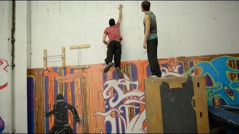 Wall run vertical, technique analysis