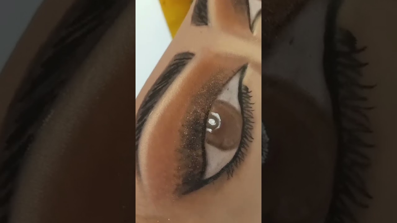 #makeupartistworldwide