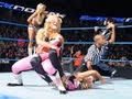 SmackDown Kelly Kelly Natalya Vs Layla Michelle McCool 