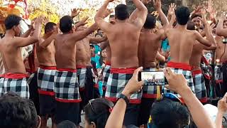 Tari Kecak pada Kuliah Kerja Lapangan mahasiswa IKIP Utomo di Bali