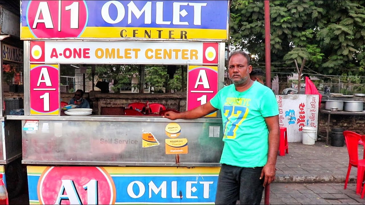 Hard Working Man Making Toofani Omelette | Road Side Four Layer Egg DIsh | Indian Street Food | Street Food Fantasy