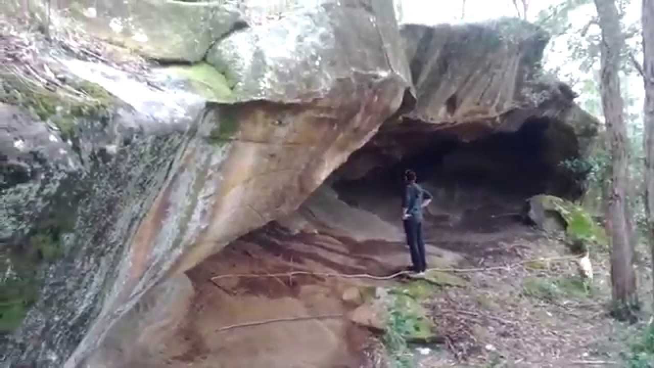 Darkinjung Aboriginal Rock Dwelling & Spear Sharpening