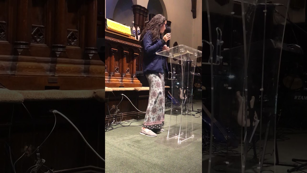 Alli quiero estar - Carolina Sorto