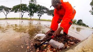 Removing Garbage Clogged Culvert by Clean  Daily12M 2,218 views 2 months ago 5 minutes, 5 seconds