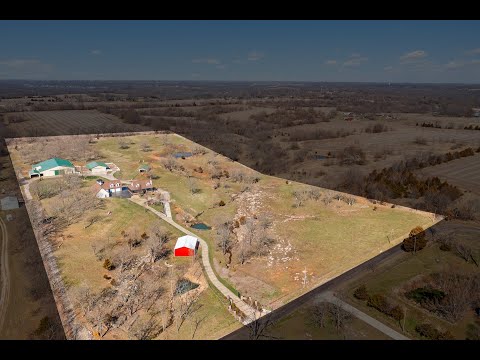 10100 S Brown Rd, Oak Grove, MO home video tour
