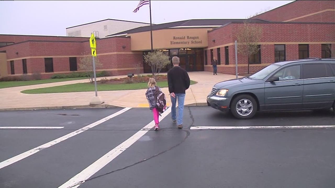 Mysterious stomach bug hits Waukesha County schools