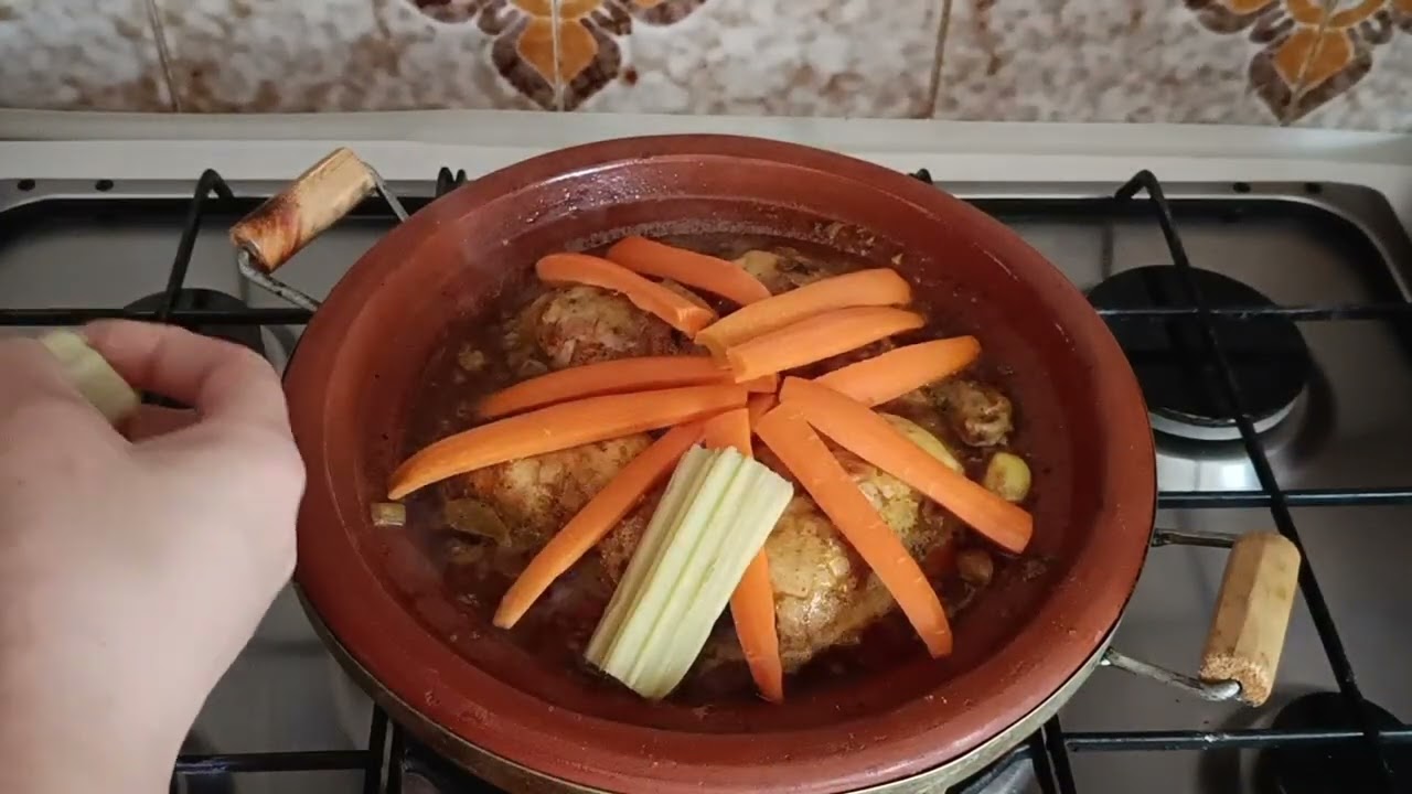 اسهل  طاجين بالدجاج والخرشف والخضرة  صحي ومناسب  مع هاد البرد والمداق ياسلام