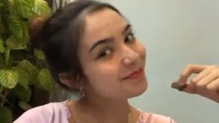 temenin aku makan coklat