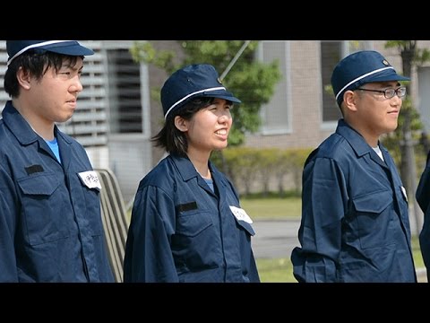 富山県警察学校に記者が体験入校 Youtube