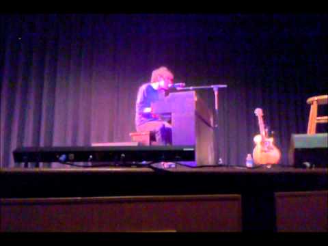 Bo Burnham- Repeat Stuff (live)