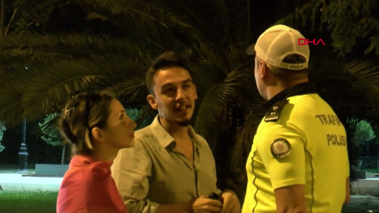 Kadıköy'de denetimde ceza uygulanan alkollü sürücü zor anlar yaşattı