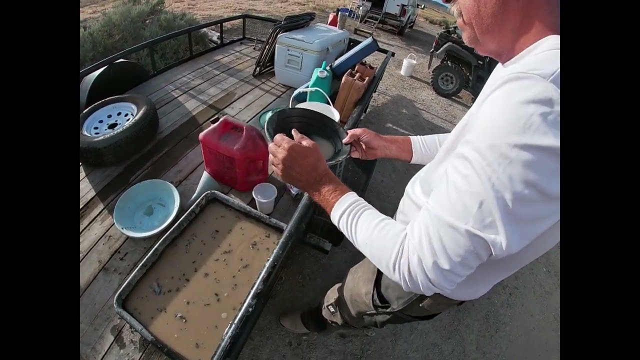 Dry Washing for gold in Nevada with Keene 151 Dry Washer YouTube