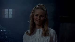 Maria Mueller: VAMPIRE!