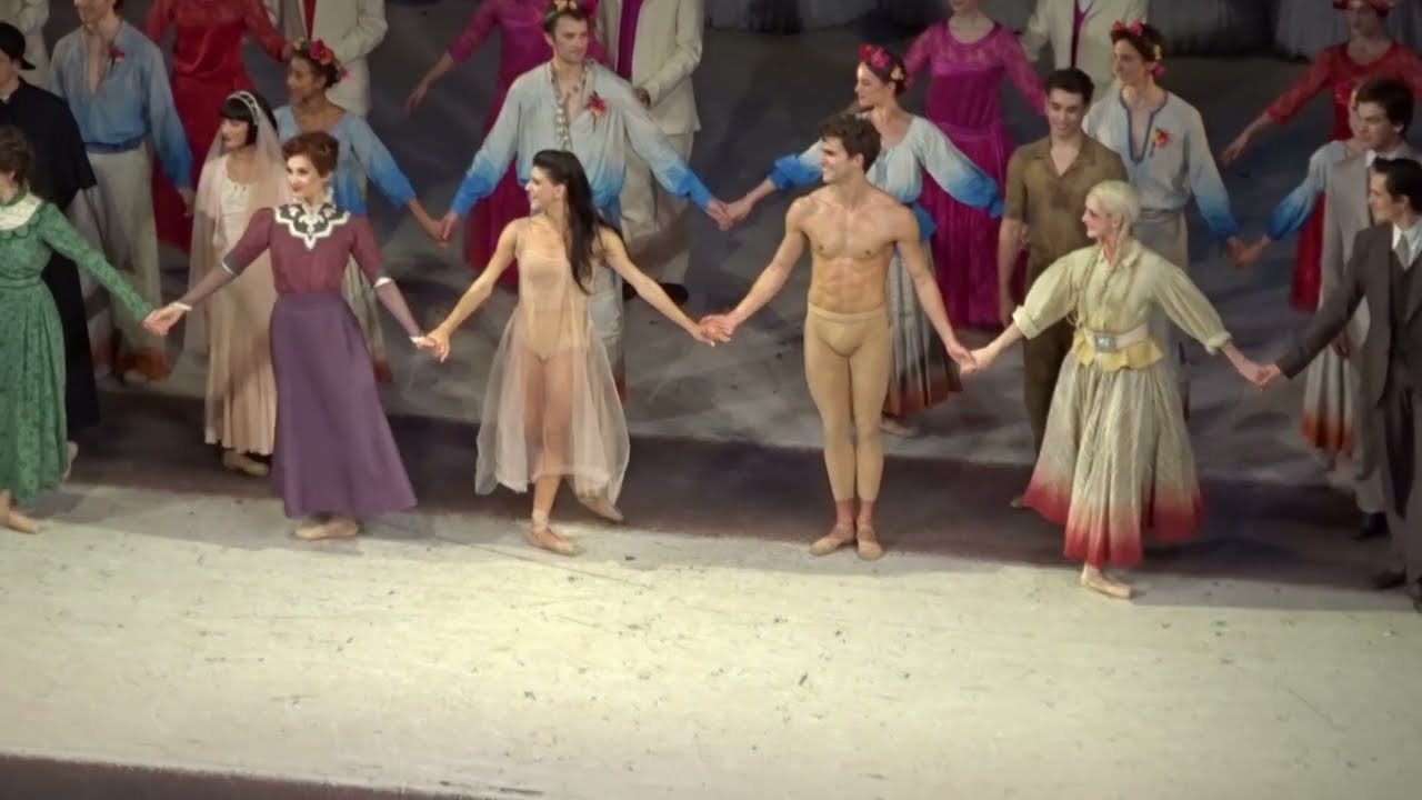 'Like Water for Chocolate.' The Royal Ballet. 16/10/2025.  'Curtain Call 1.'