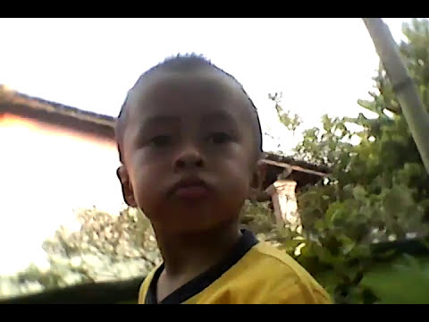 Gadis cantik