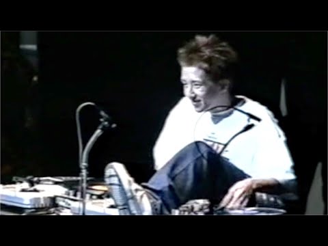   2000   