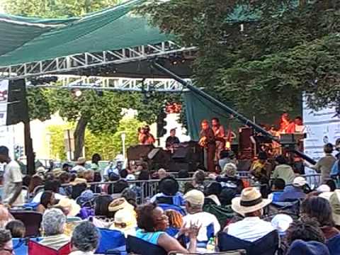 David Sanborn on Sax tribute to Ray Charles & Hank Crawford, Jazz Festival San Jose 2008 2/4