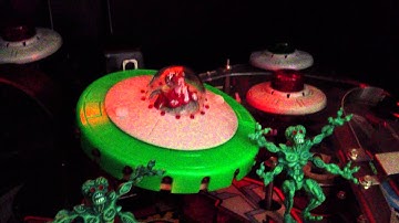 Attack From Mars EVIL Red Martian Mothership Cockpit Expansion Kit GREEN