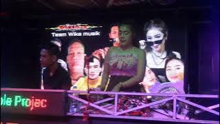 DIGUYUR PANAS DINGIN LIVE DEVI KITTY DEN BOYE WIKA SANG PENJELAJAH SUMSEL