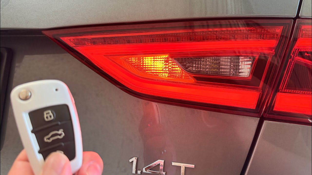 Activate Rear Fog Lights as Coming & Leaving Home Audi A3 8V OBDeleven / Faro Niebla Trasero CH LH 🚘