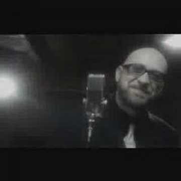 Che tipo di voce ha Mario Biondi?
