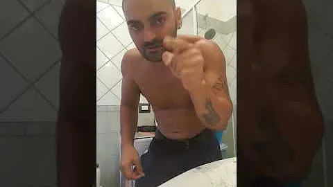 Come si fa la ceretta sulla schiena?