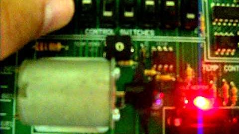 Temperature Control using MC68HC11 microcontroller.avi