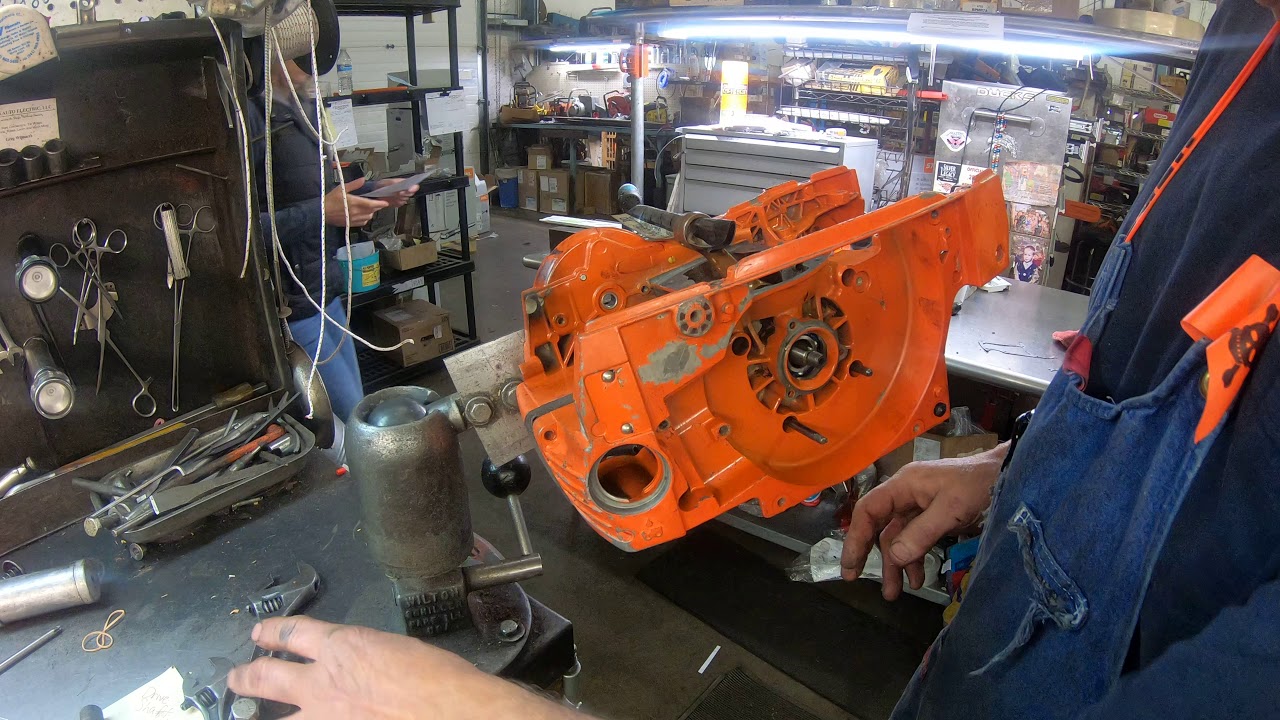 West Coast Muscle Saws Husqvarna 372 installation of main bearings