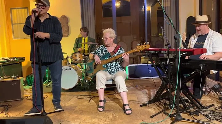 Curtis Salgado w Debby Hastings sitting in on bass