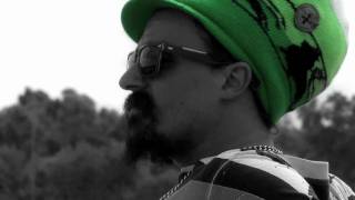 Dread Mar I - No corras - (HD VIDEO CLIP OFICIAL) - Vivi en do